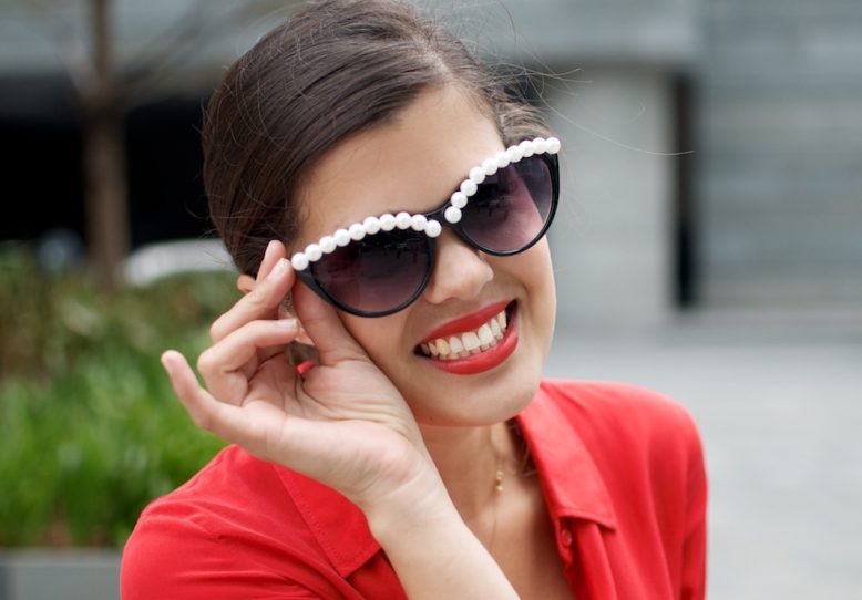  mincl/Vintage Round Pearl Sunglasses Women Luxury