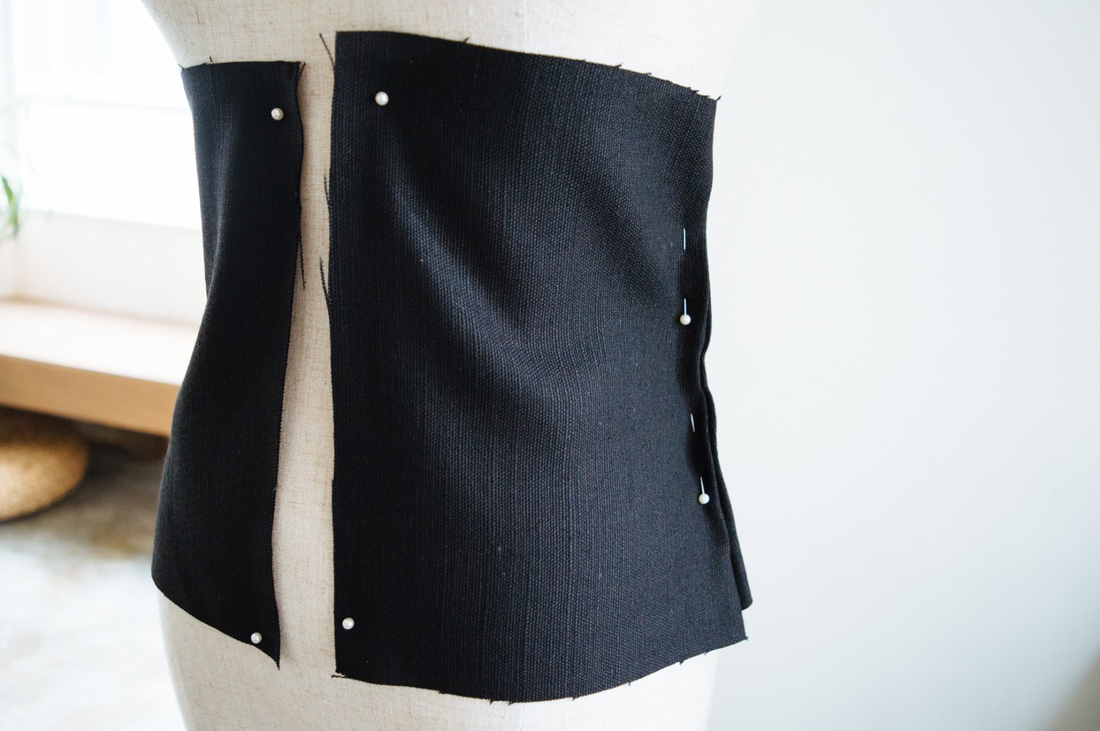 How to cut and sew a perfect corset belt 