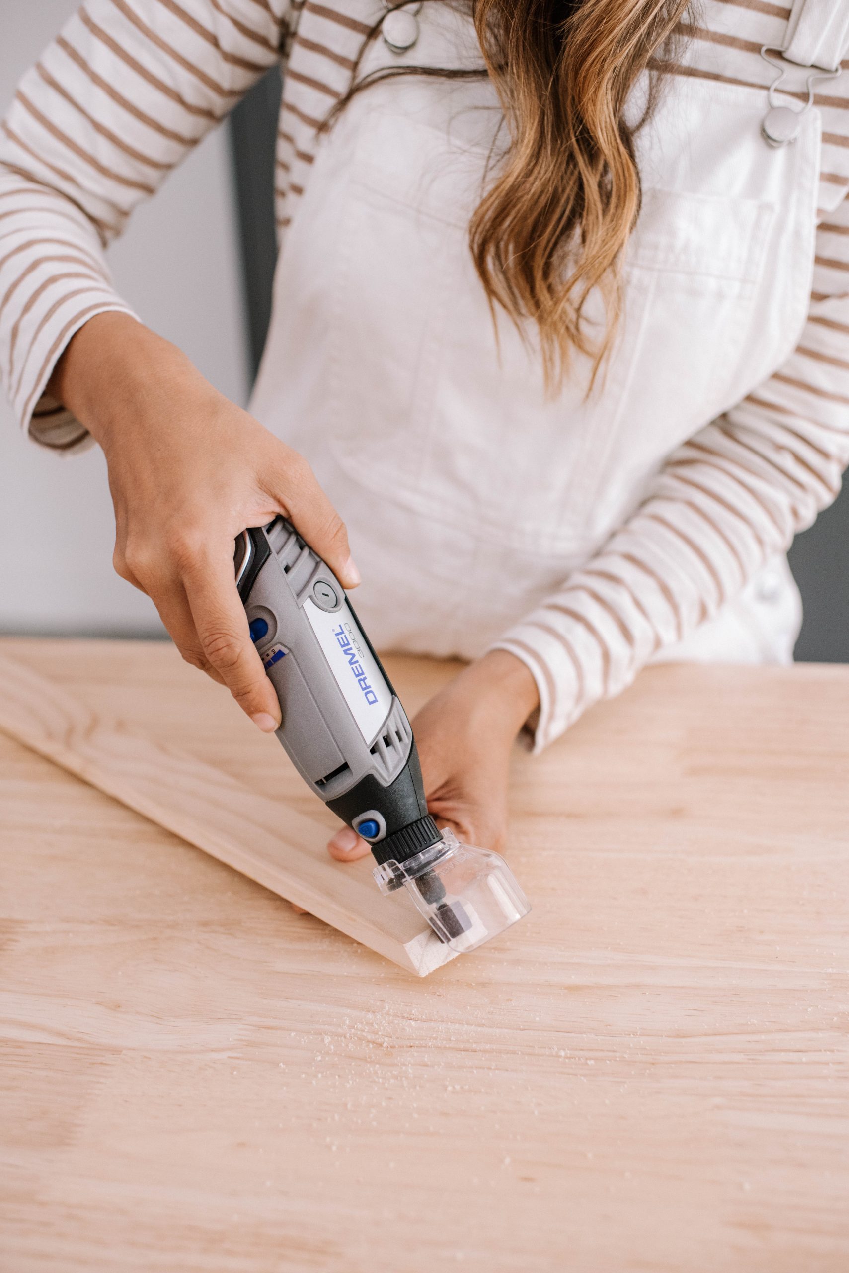 Dremel 4300 VS Dremel 4000 - Which One is Better For Your Upcoming