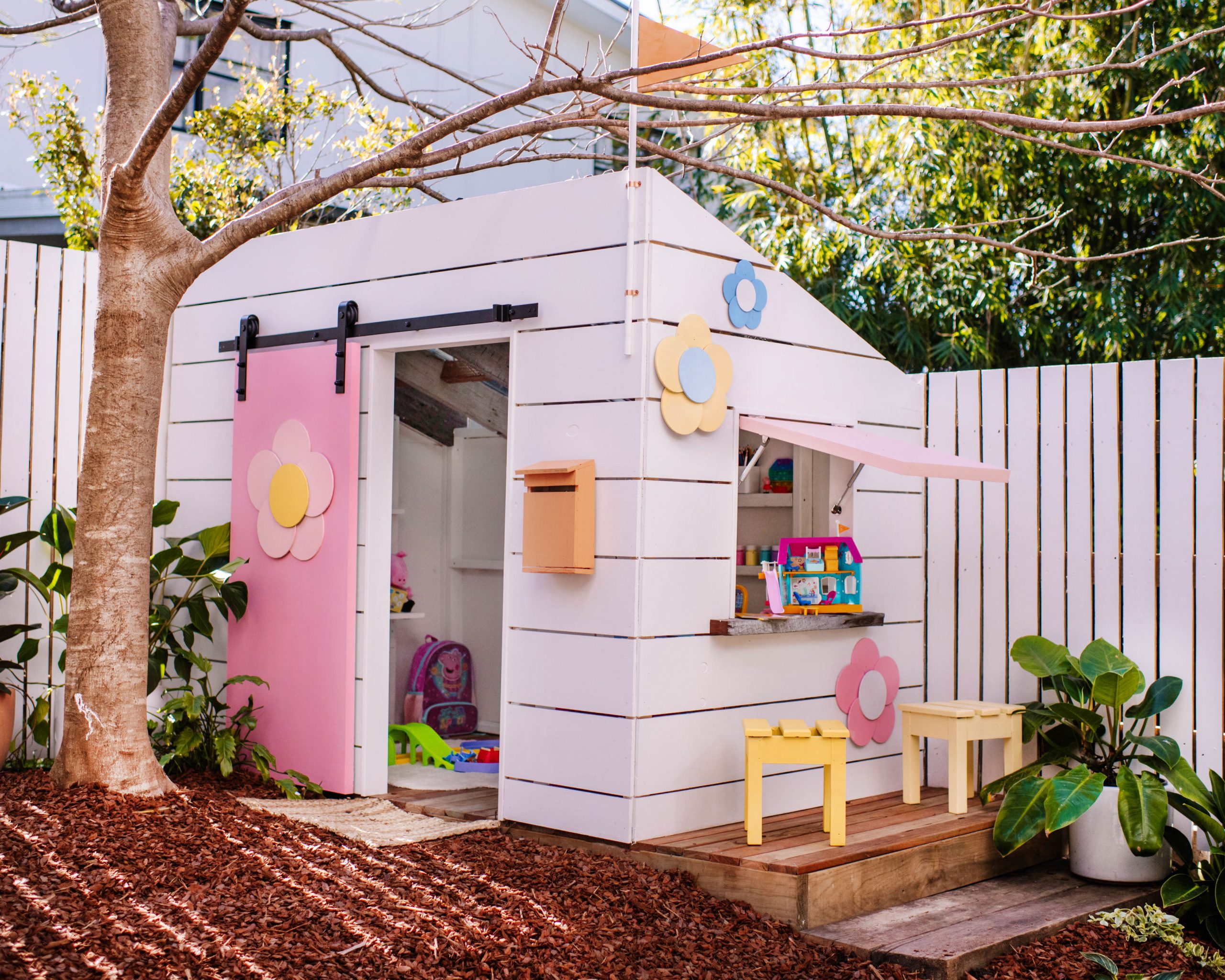 Peppa pig on sale outdoor playhouse