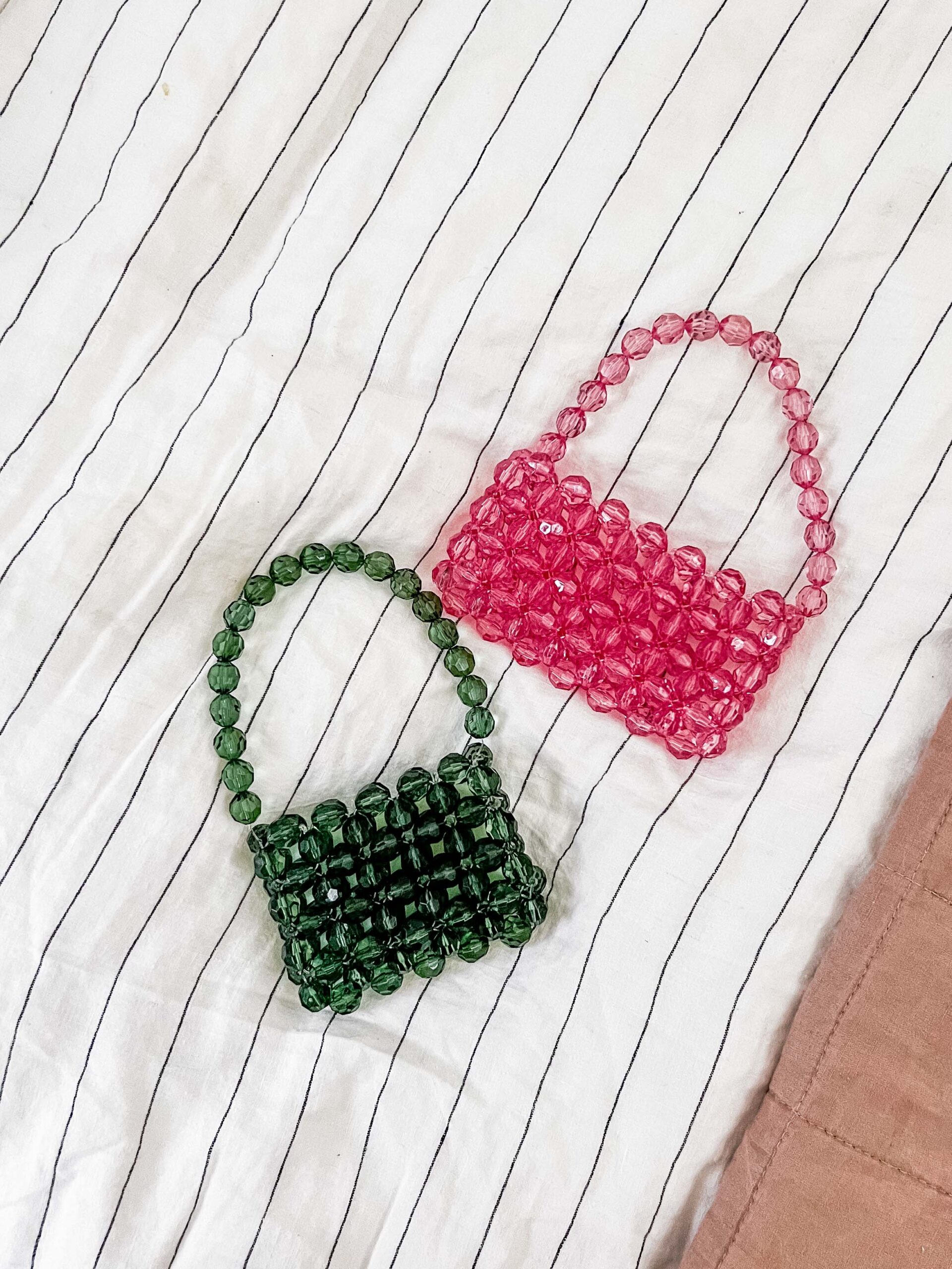 HOW TO MAKE A ROUND BEADED BAG HANDLE - YouTube | Beaded bags, Hand beaded  bag, How to make beads